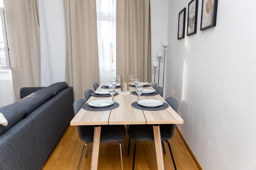 Orestaliving- 3Br On The Daube Canal/Friedensbruecke Vienna Exterior photo